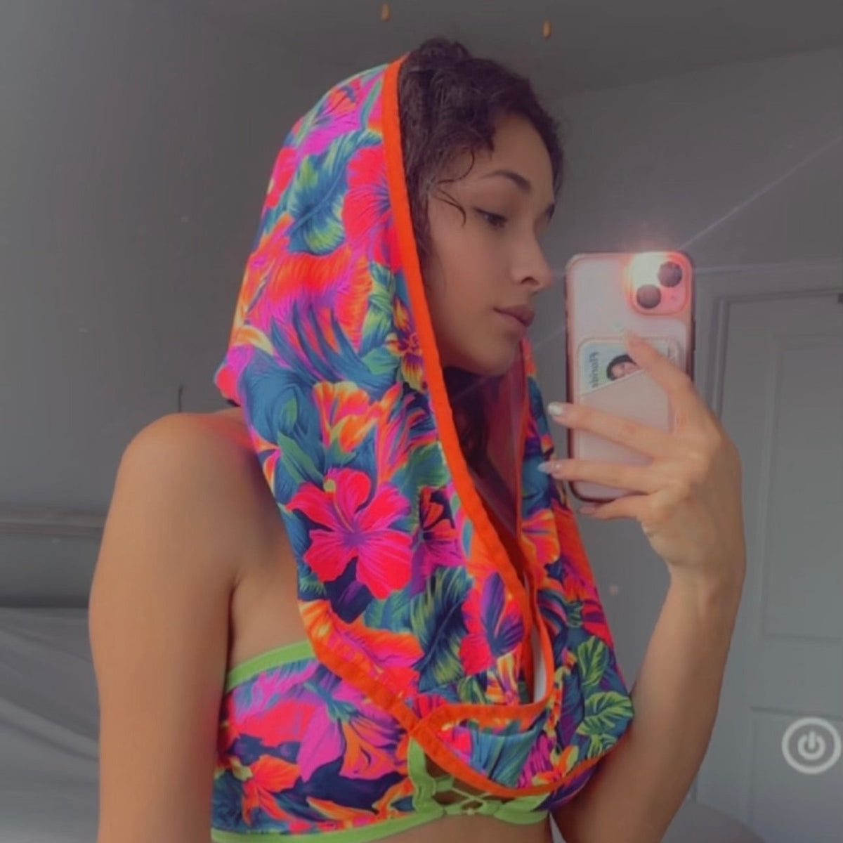 Pashmina Hood